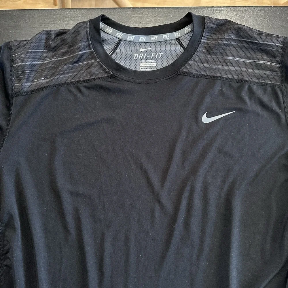 Washington‎ Nike Dri-Fit Short Sleeve Shirt Men's Black XL Gray Athletic Workout